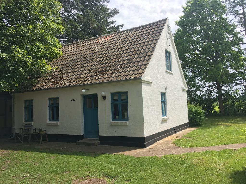 Skovhuset Villa Uggerby ภายนอก รูปภาพ